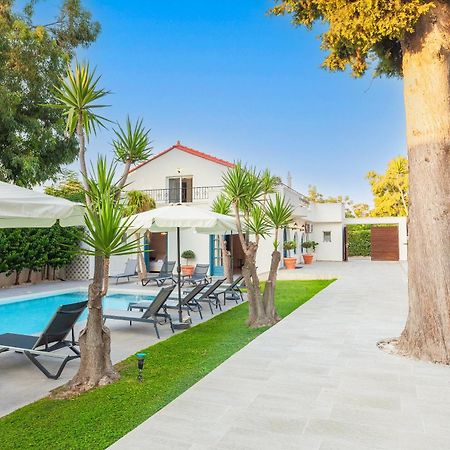 Bella Foresta Villa II Ixia  Bagian luar foto