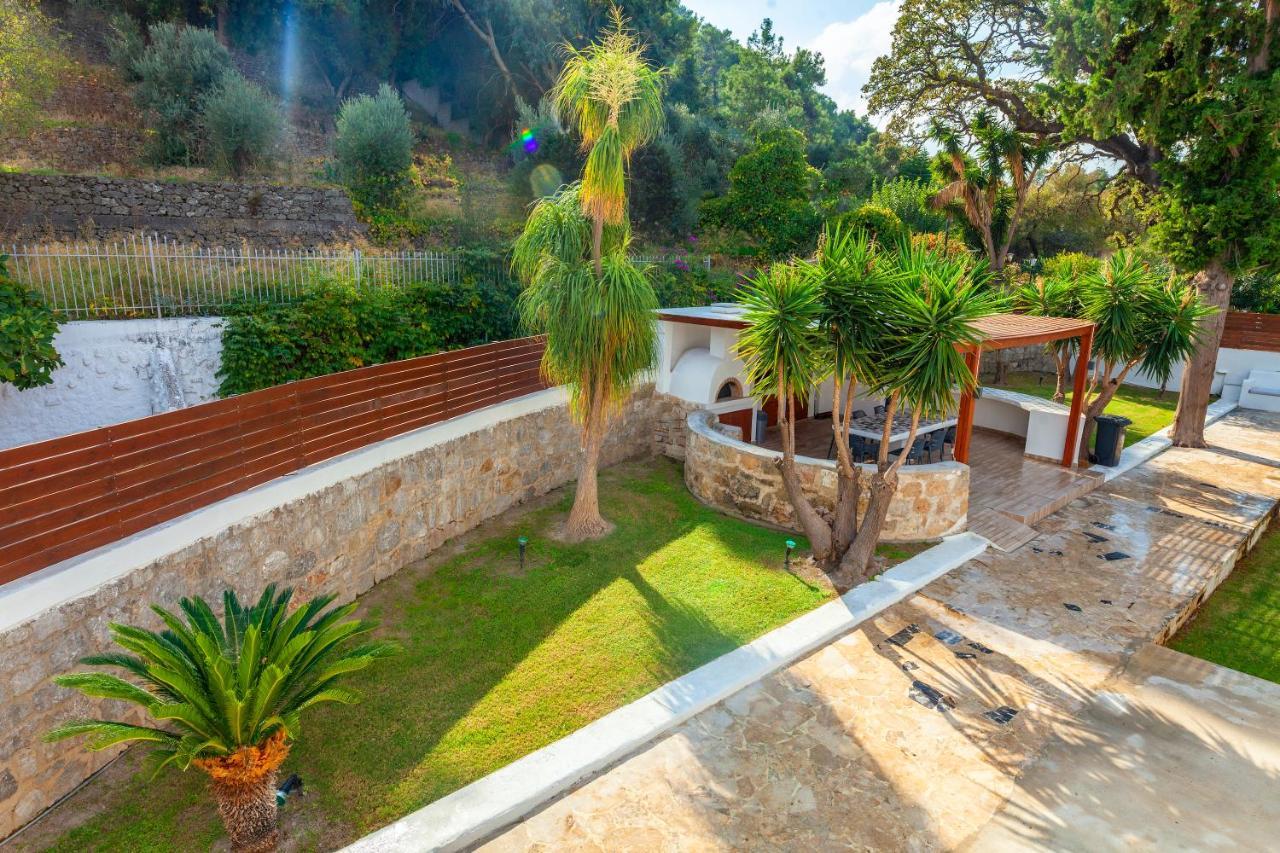 Bella Foresta Villa II Ixia  Bagian luar foto