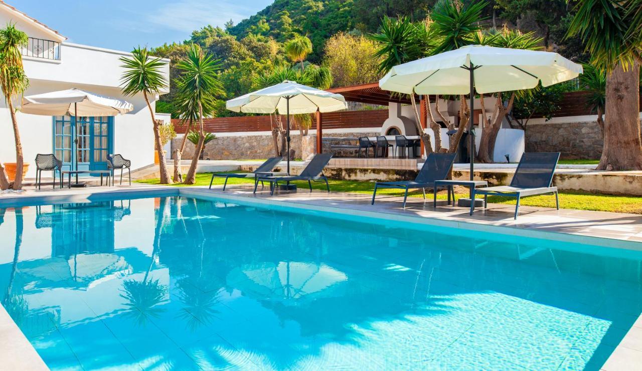 Bella Foresta Villa II Ixia  Bagian luar foto