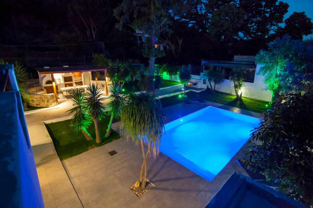 Bella Foresta Villa II Ixia  Bagian luar foto